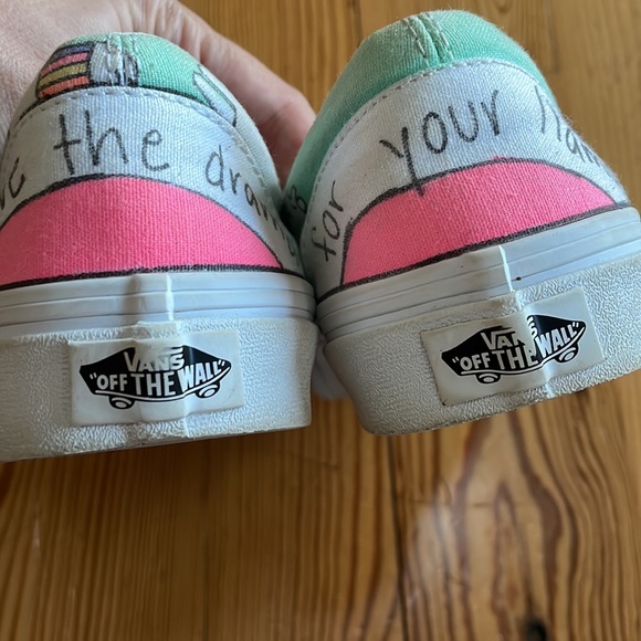 Like new llama Van shoes - Picture 3 of 4